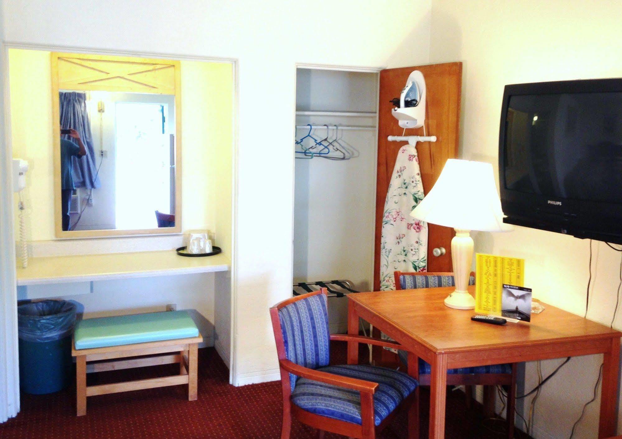 Hawaii Motel Daytona Beach Shores ภายนอก รูปภาพ